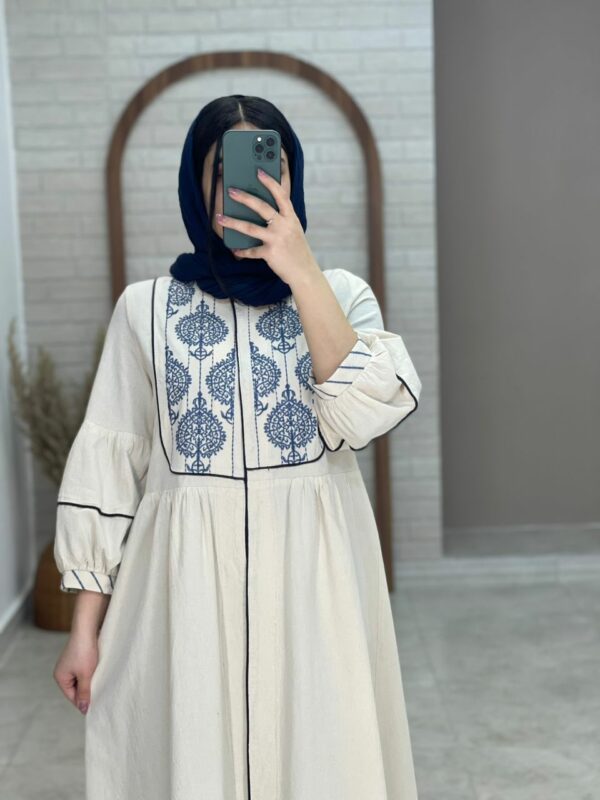 مانتو بته جقه گلدوزی آبی