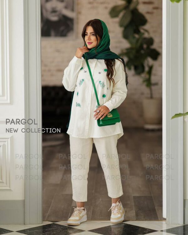 مانتو گلی با گلدوزی سبز