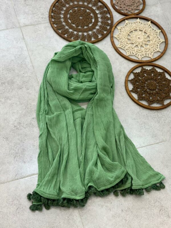 شال الیافی منگوله دار کاهویی