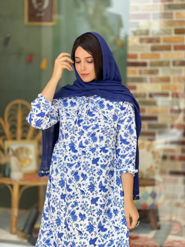 پیراهن میرای سفید آبی