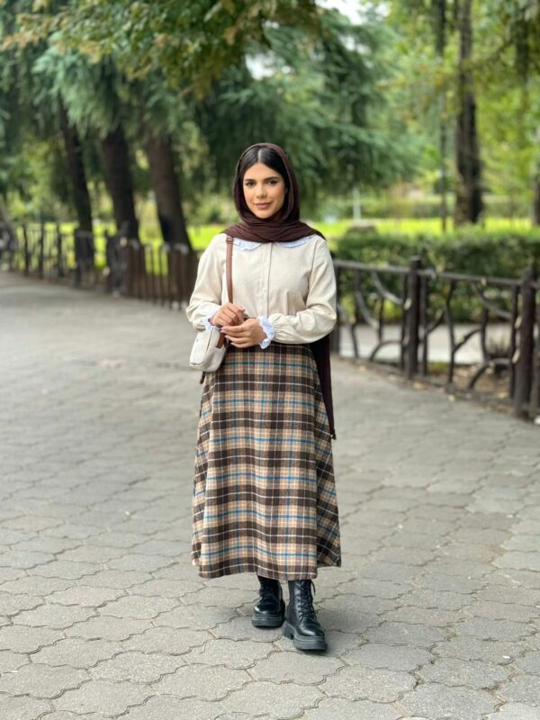 دامن نازگل چهارخونه کرم قهوه ای