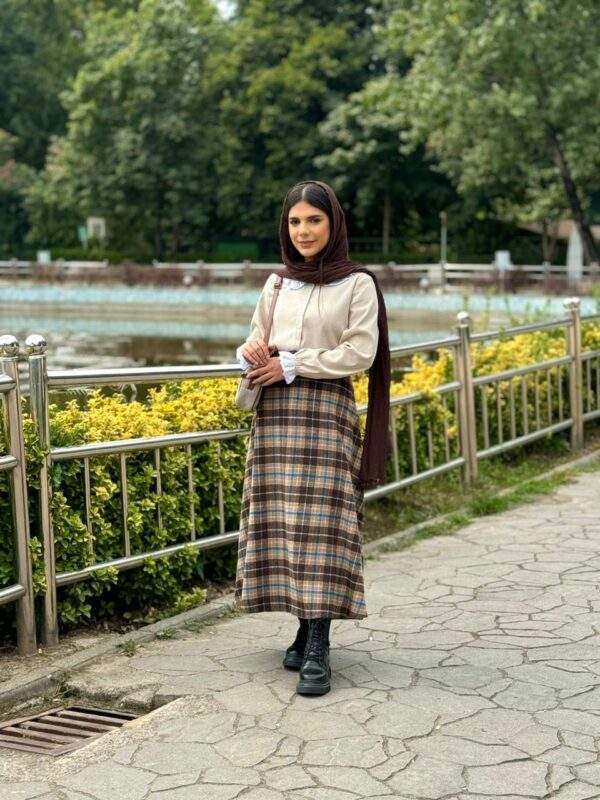 دامن نازگل چهارخونه کرم قهوه ای