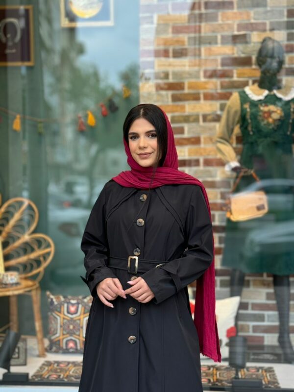 بارونی دکمه مشکی