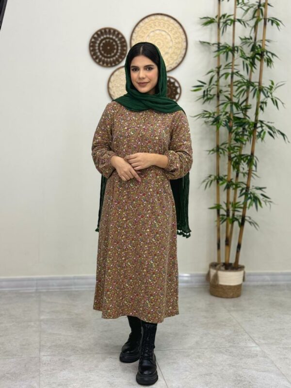 پیراهن سروه حنایی گل قرمز