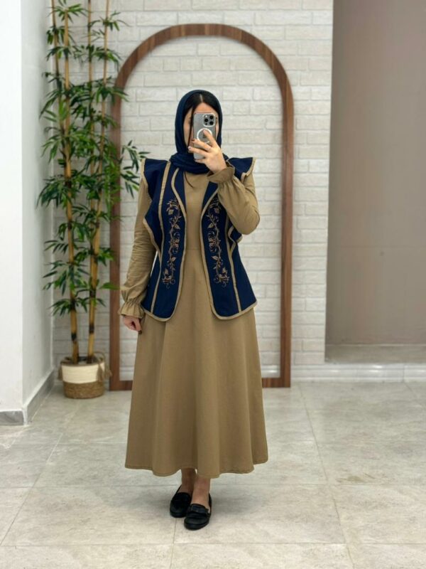 پیراهن جلیقه ابرا نسکافه ای(رویه سورمه ای)