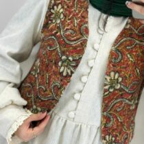 پیراهن جلیقه خاتون قرمز گل سبز