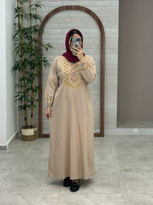 پیراهن گلنار نسکافه ای