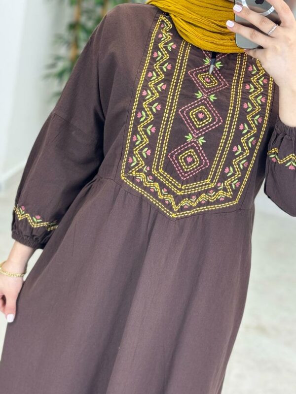 پیراهن گلنار قهوه ای