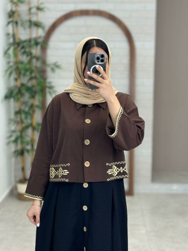 کت سرخپوست قهوه ای