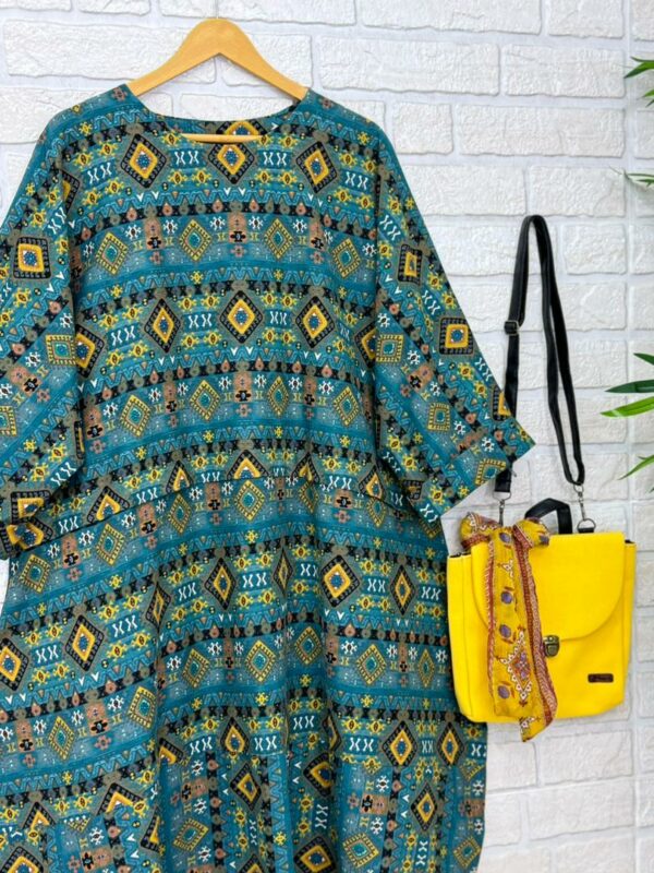 پیراهن خمره ای آبی طرح گلیم