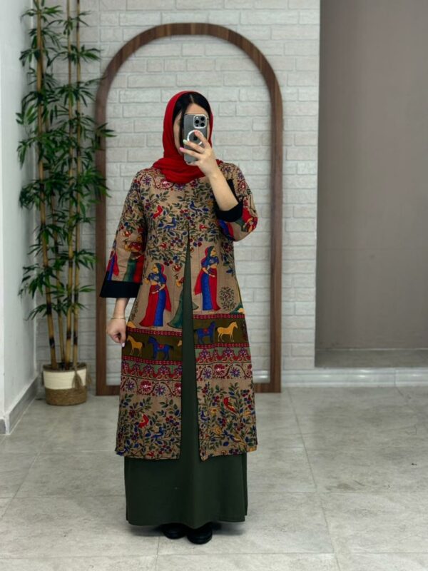 مانتو جیب در پیله اسب زمینه نسکافه ای