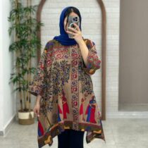مانتو جلوبسته هنری اسب زمینه نسکافه ای