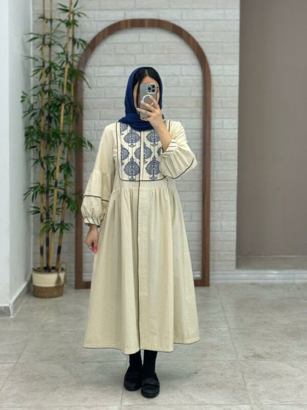 مانتو بته جقه گلدوزی آبی