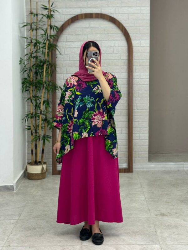 کراپ سایه سورمه ای گل درشت سرخابی