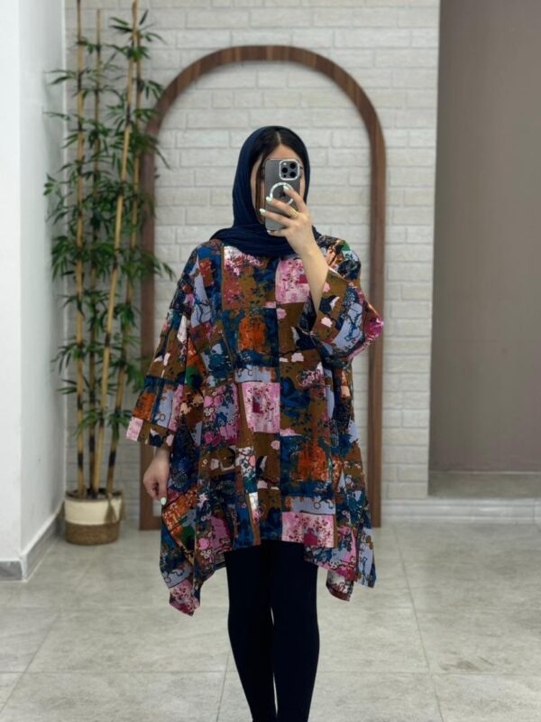 مانتو جلوبسته هنری صورتی رنگی طرح چاپی