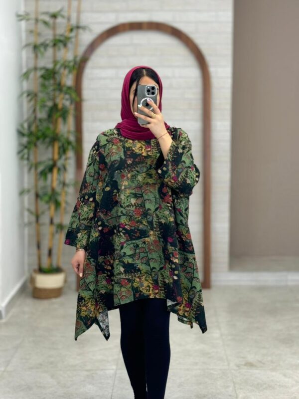مانتو جلوبسته هنری طرح برگ و شاخه سبز