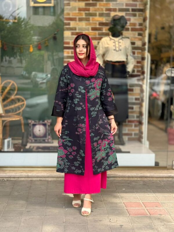 مانتو جیب در پیله سورمه ای گل بنفش