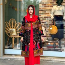 مانتو جیب در پیله اسب زمینه مشکی
