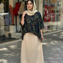 کراپ سایه سورمه ای گل درشت