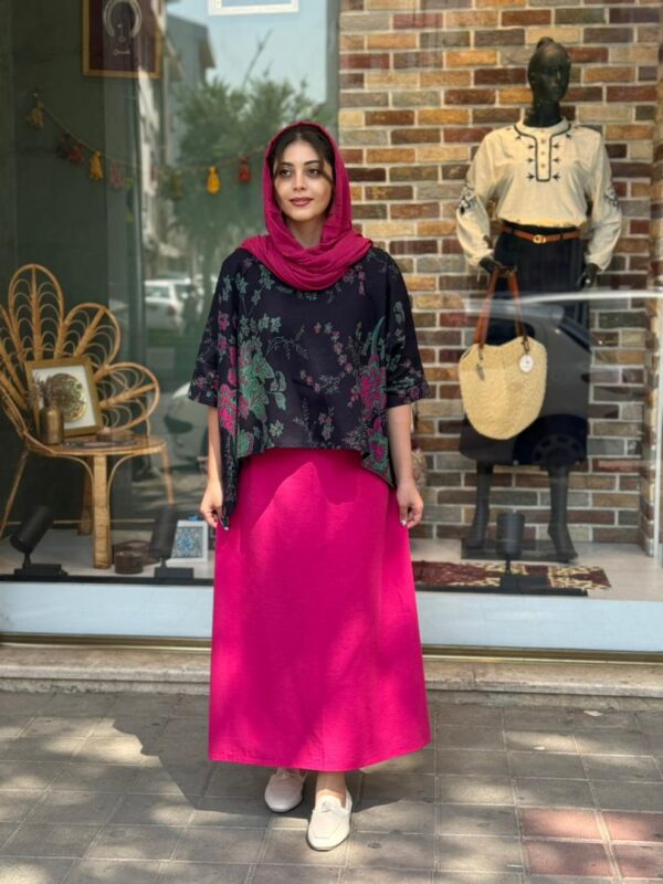 کراپ سایه سورمه ای گل بنفش