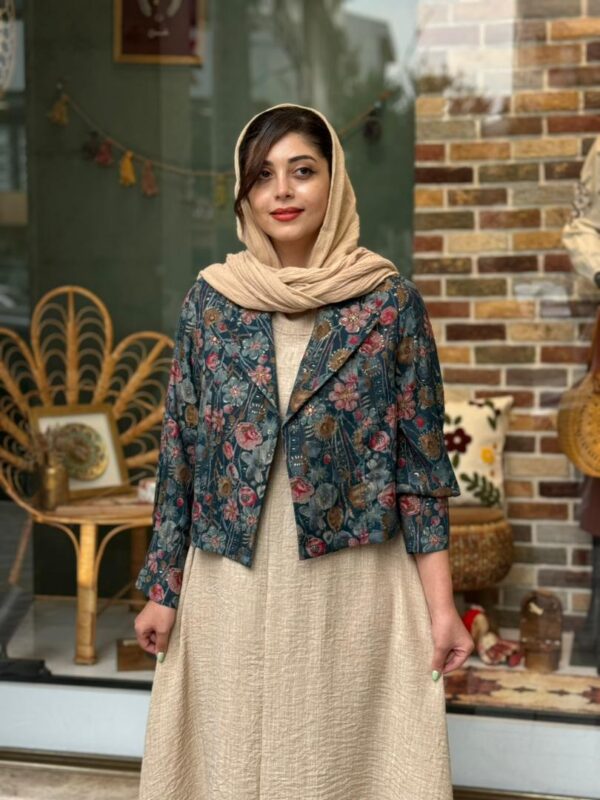 کت و سارافون کرم گل گرم کله غازی