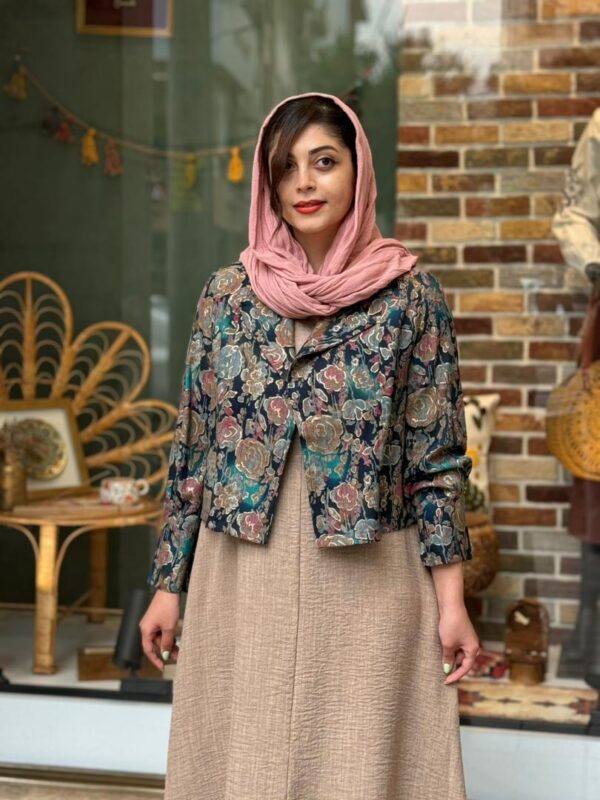 کت و سارافون نسکافه ای گل رنگی