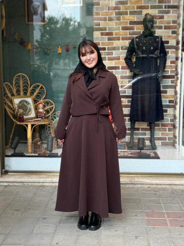 کت و دامن آبان قهوه ای