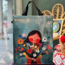 ساک دستی سرو دختر دسته گل دار