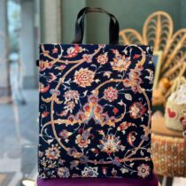 ساک دستی سرو طرح فرش سورمه ای