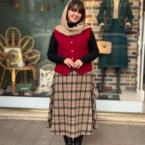 ست جلیقه دامن آذر زرشکی نسکافه ای چهارخونه