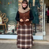 ست جلیقه دامن آذر قهوه ای چهارخونه