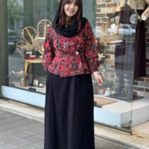 شومیز دامن صدف مشکی و زرشکی گلدار