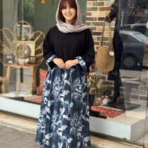 پیراهن شایسته مشکی طرحدار آبی گلی